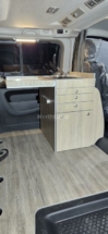 Mueble camper con agua y nevera de quita y pon